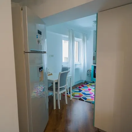 Cozy & Spacious 2br With Netflix Apartment *