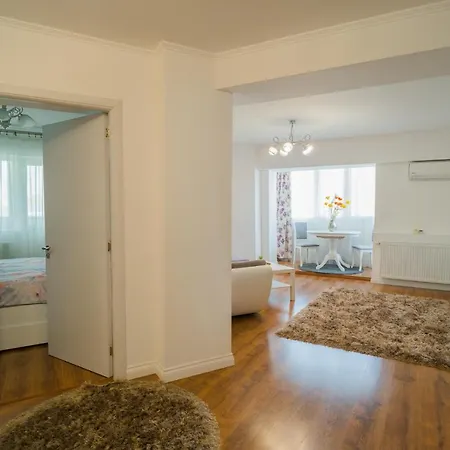 Cozy & Spacious 2br With Netflix Apartment